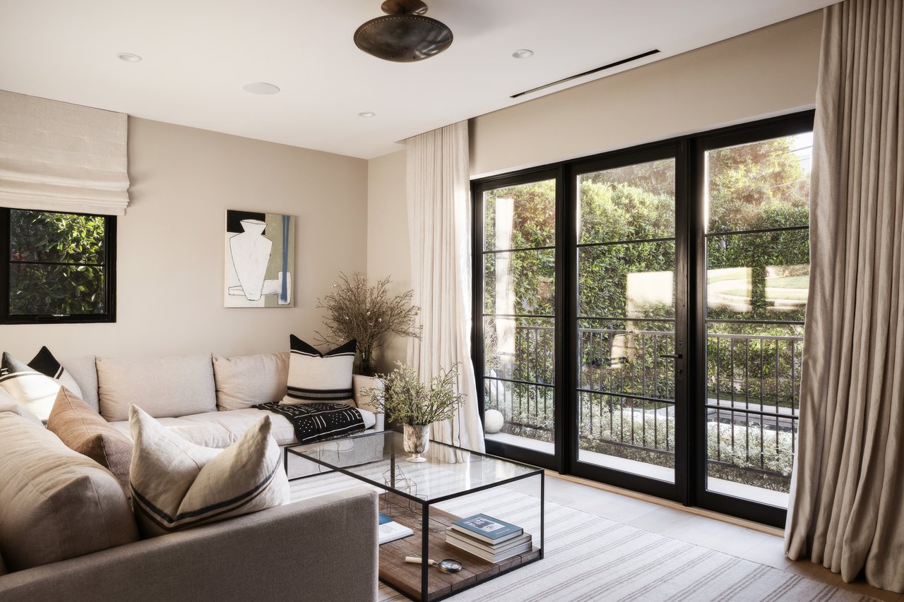 361 N Laurel Ave, Beverly Grove