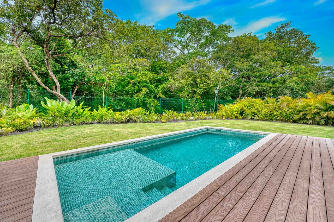 Bosques de Pinilla Unit 15 – Model A | Fully Furnished 4-Bedroom Home with Vehicles