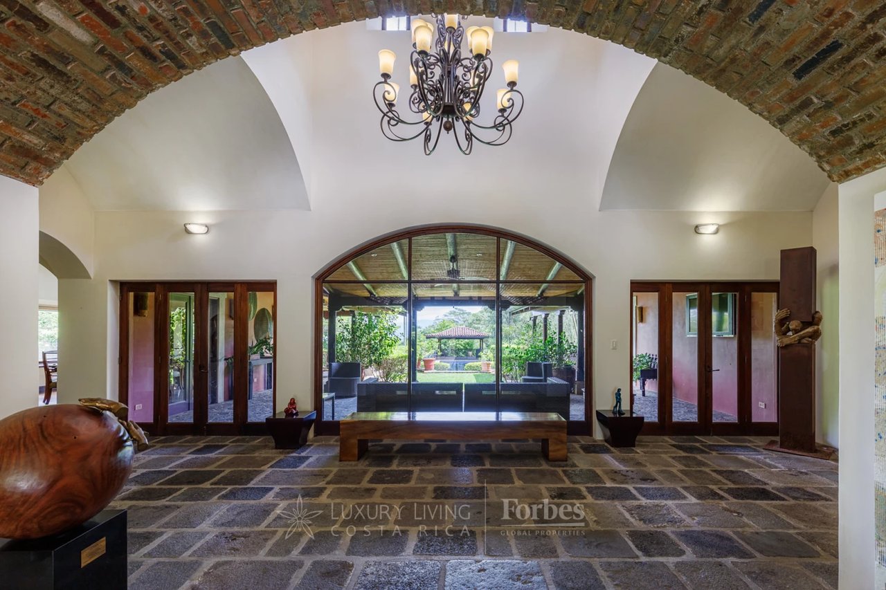 19759 - Architectural Hacienda Style Luxury Villa inTranquil Natural Oasis