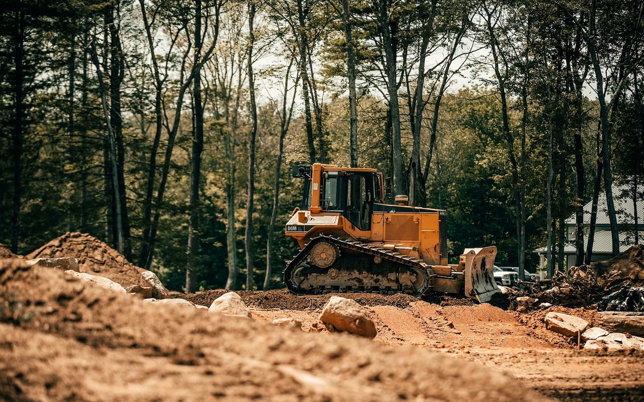 Buying a Teardown Lot for a Custom Build in Oakville