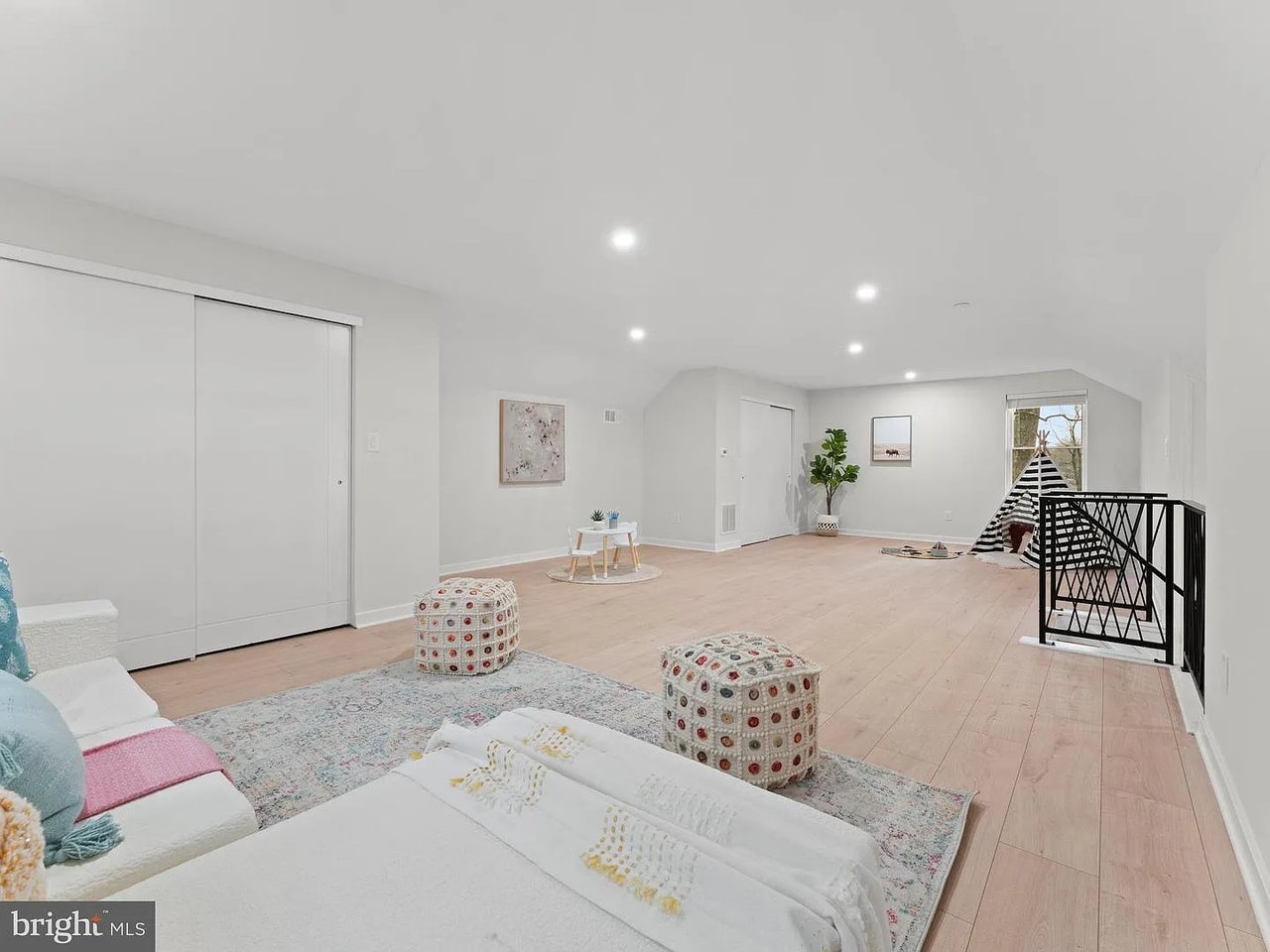 306 Cherry Hill Blvd