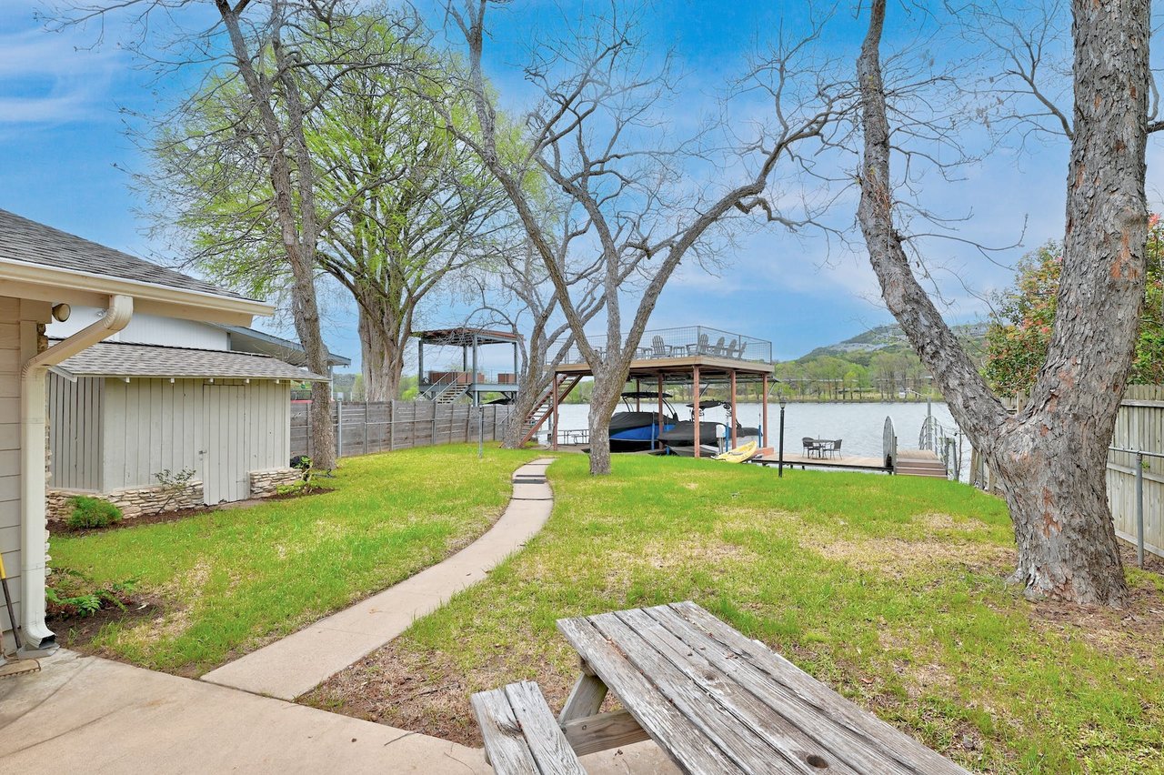 Westlake Waterfront Bungalow