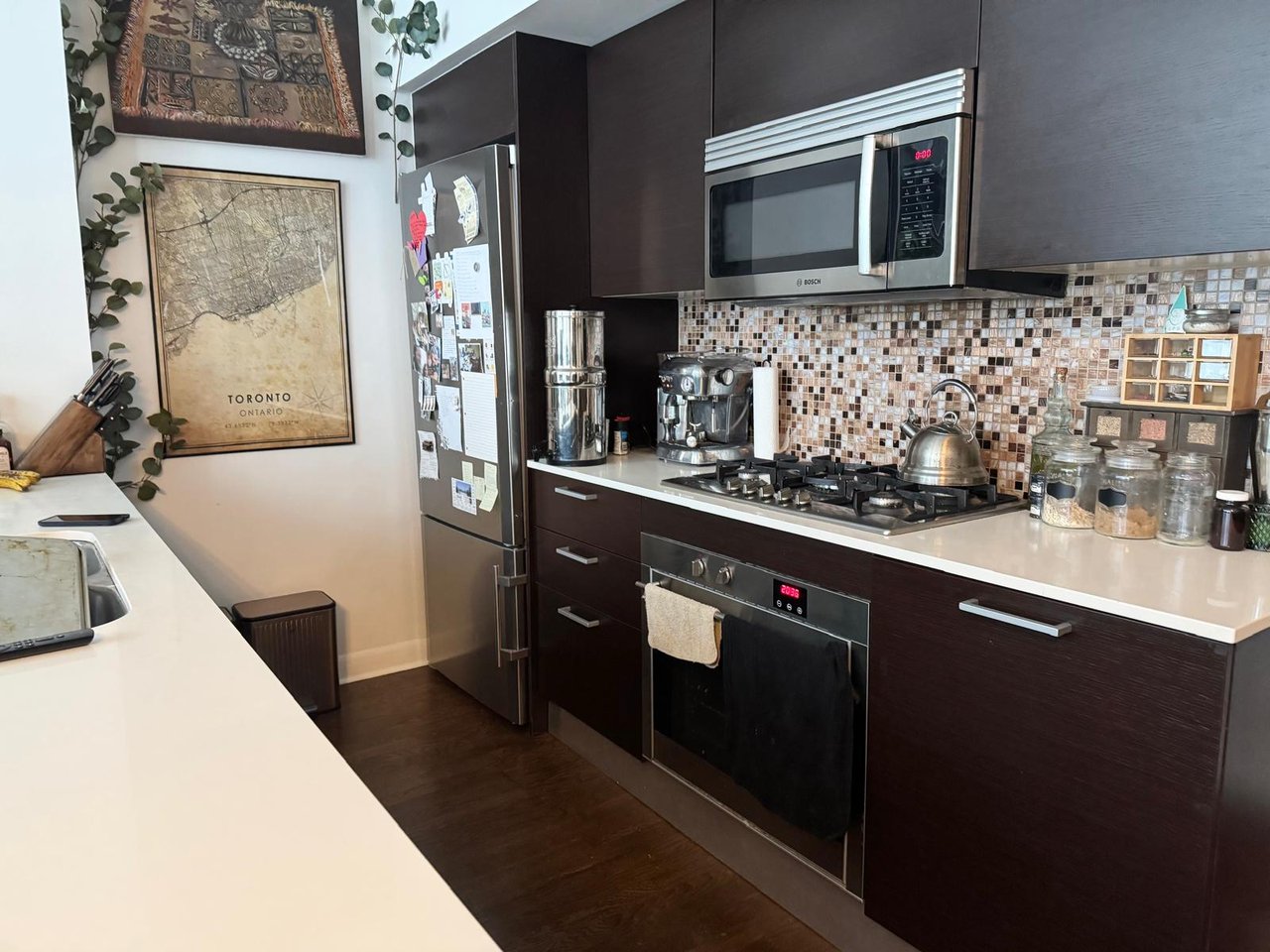 375 King Street W Unit:1605