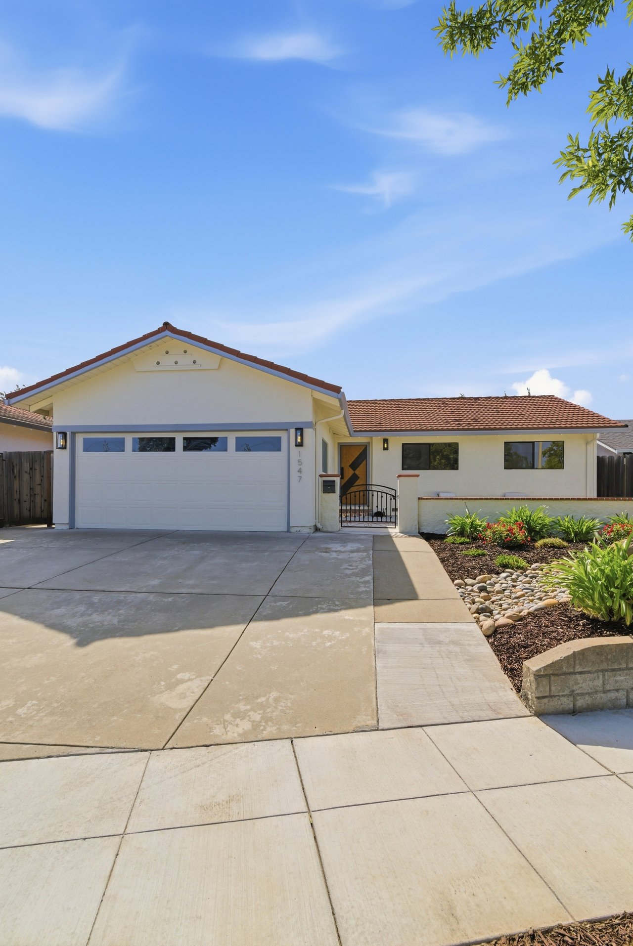 1547 Grackle Way