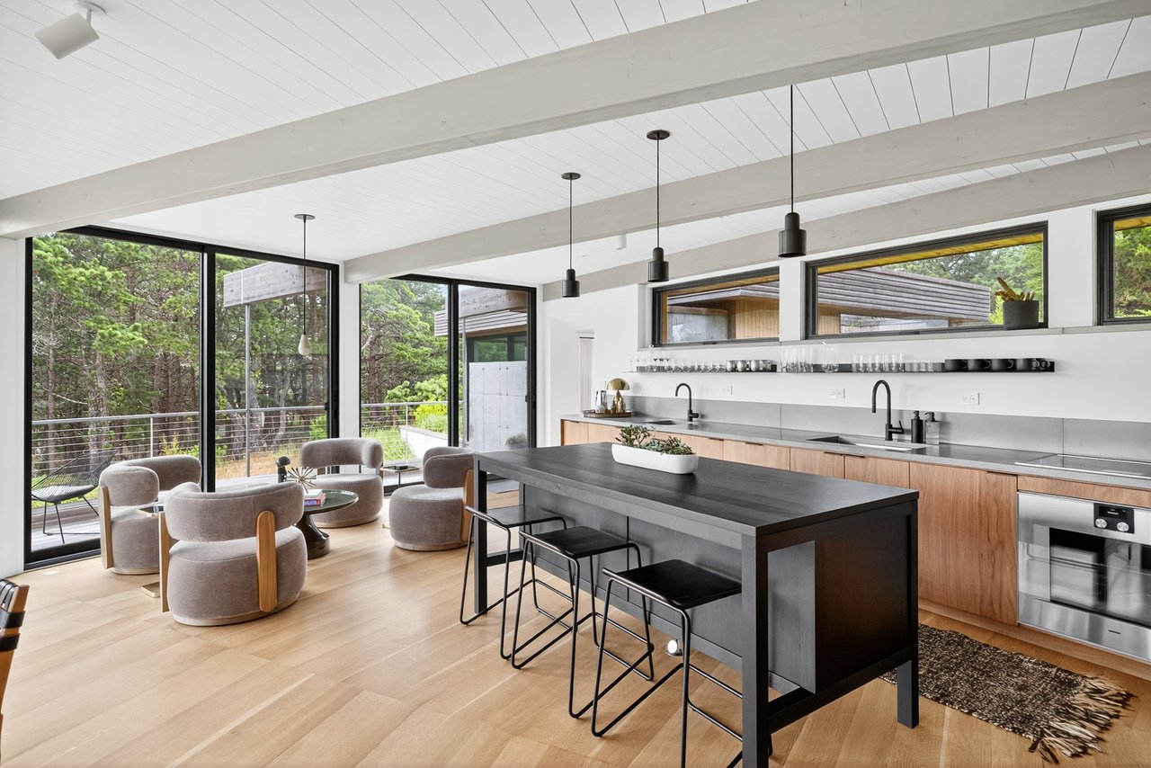 Cape Cod Modernist Masterpiece