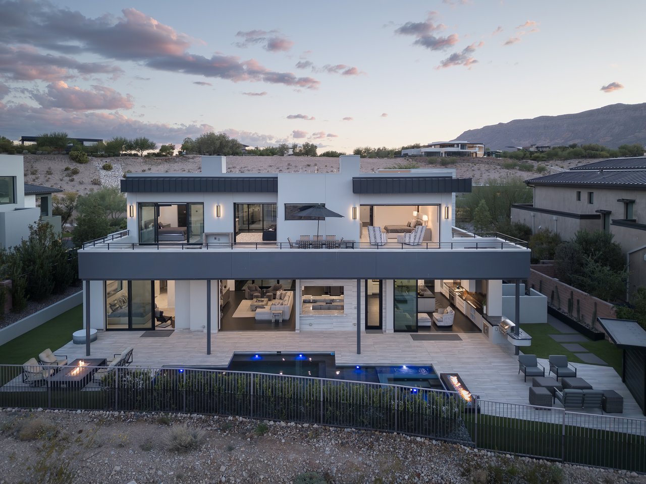 34 Sun Glow Ln, Las Vegas, NV 89135