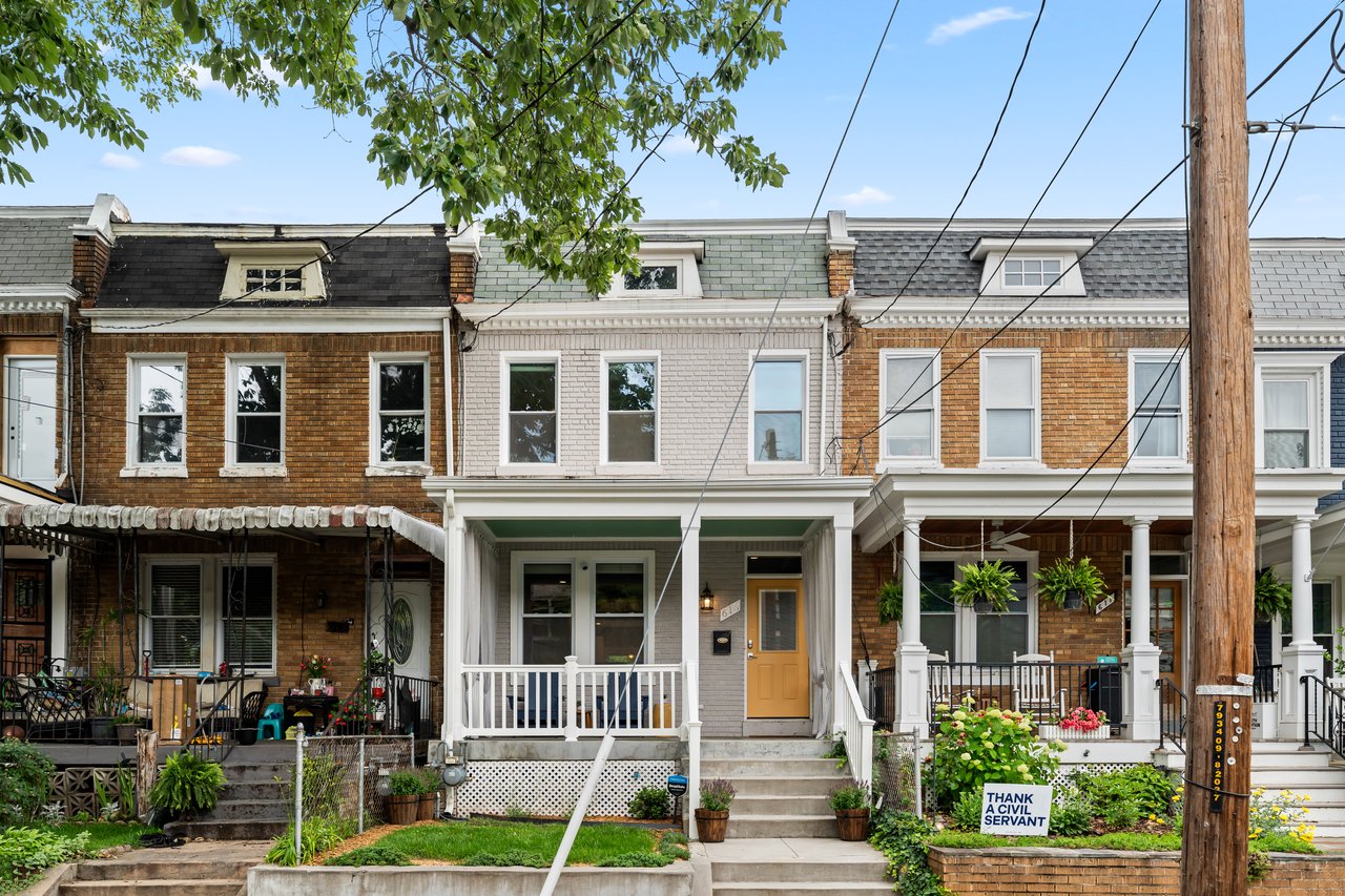 613 Longfellow St NW