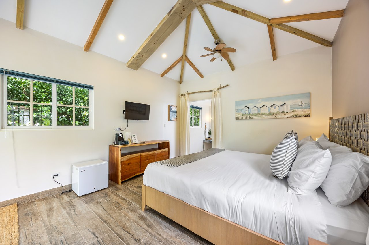 Les Voiles Blanches + Casa Estrella & Lot ,Villa Real, Guanacaste