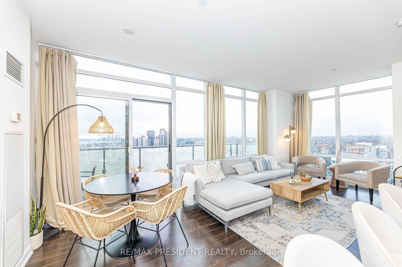 SUN-FILLED CORNER PENTHOUSE 