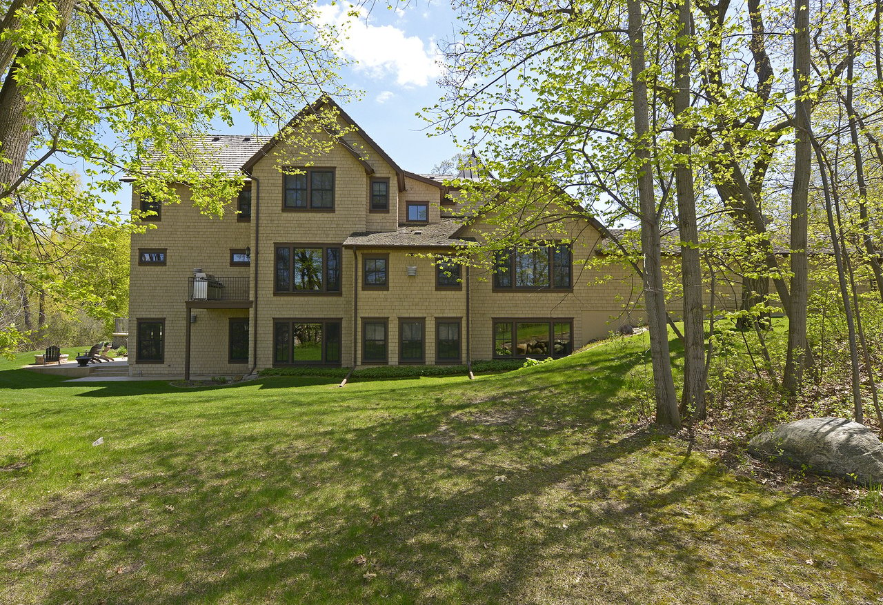 1070 Ferndale Road W, Orono