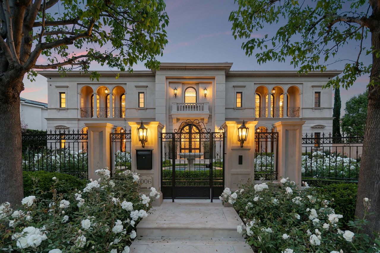 1006 N. Roxbury Dr
