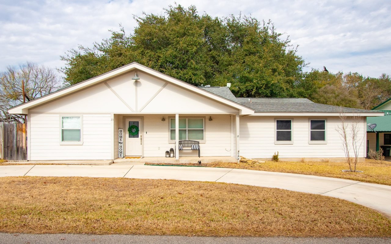 23 Oak Ln