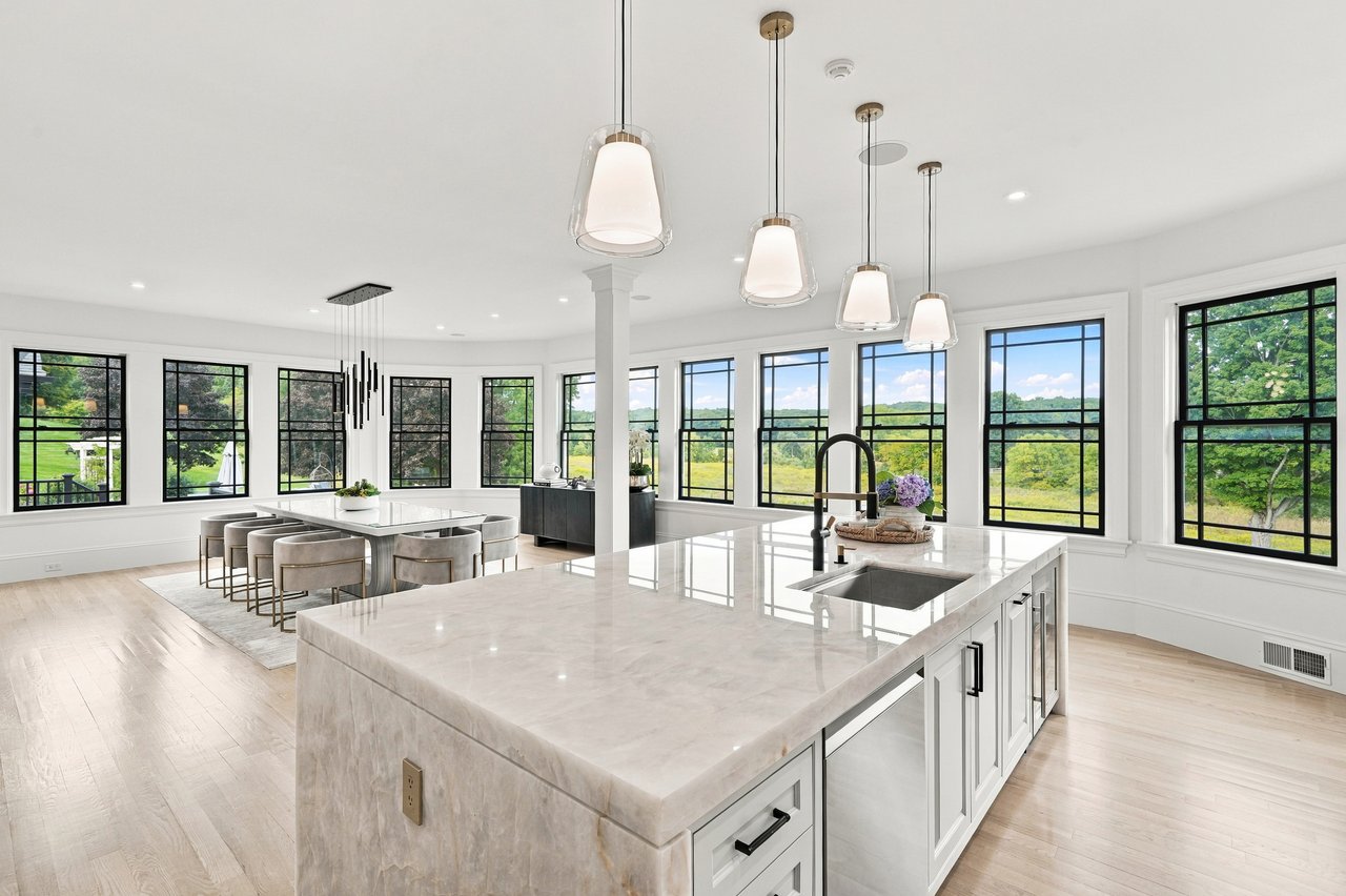 An Exceptional Southborough Estate