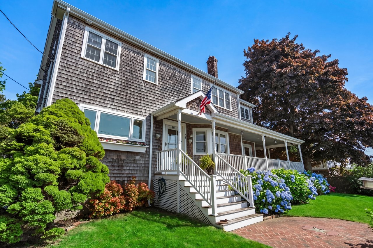 Coastal Luxury Meets Skyline Views in Squantum