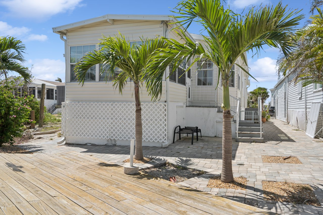 12 Nancy Ln - Fort Myers Beach