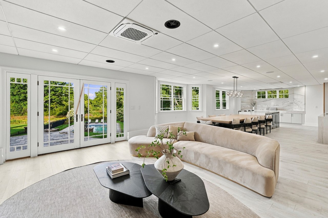 An Exceptional Southborough Estate