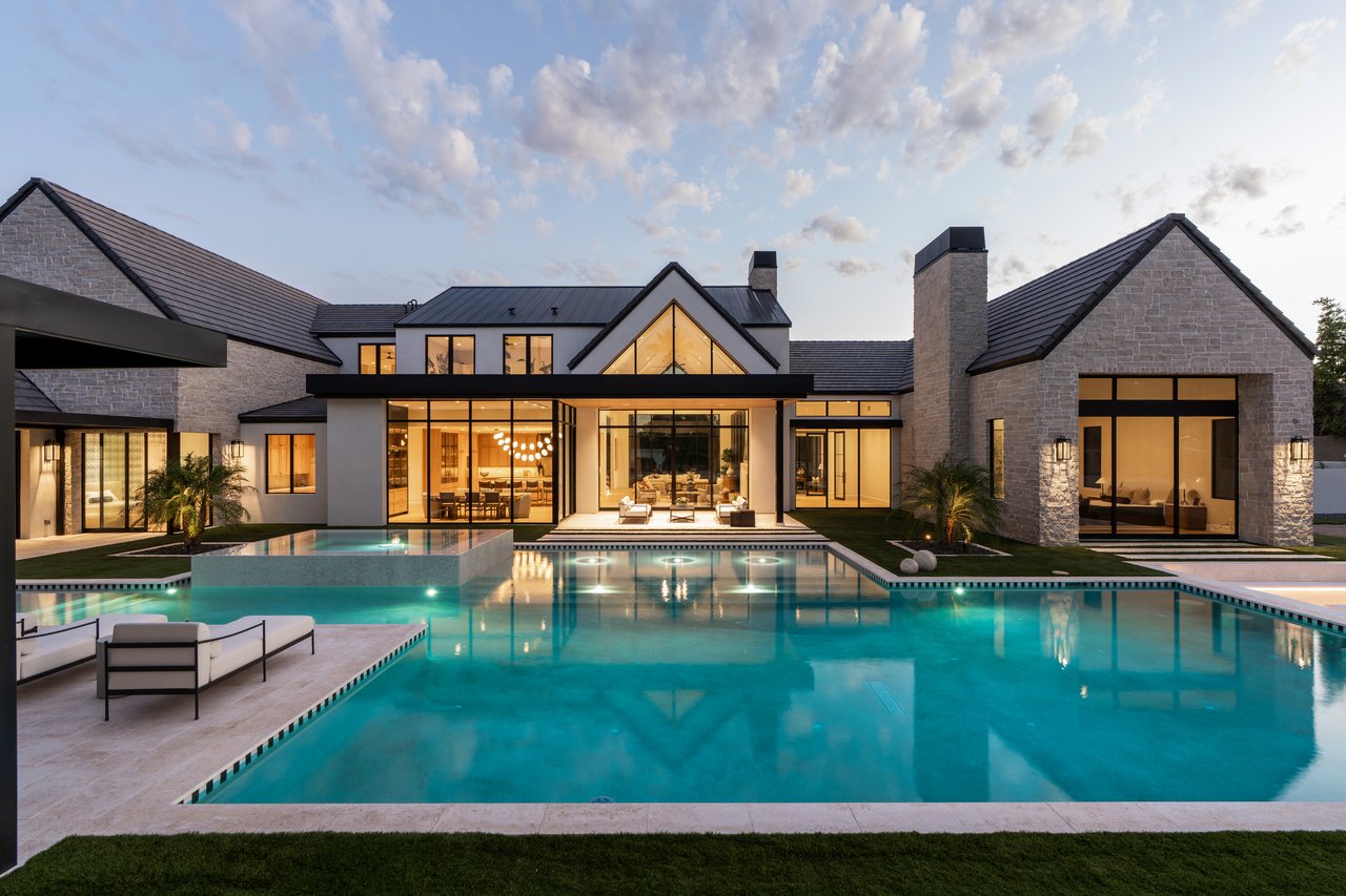 6230 E HILLCREST BLVD