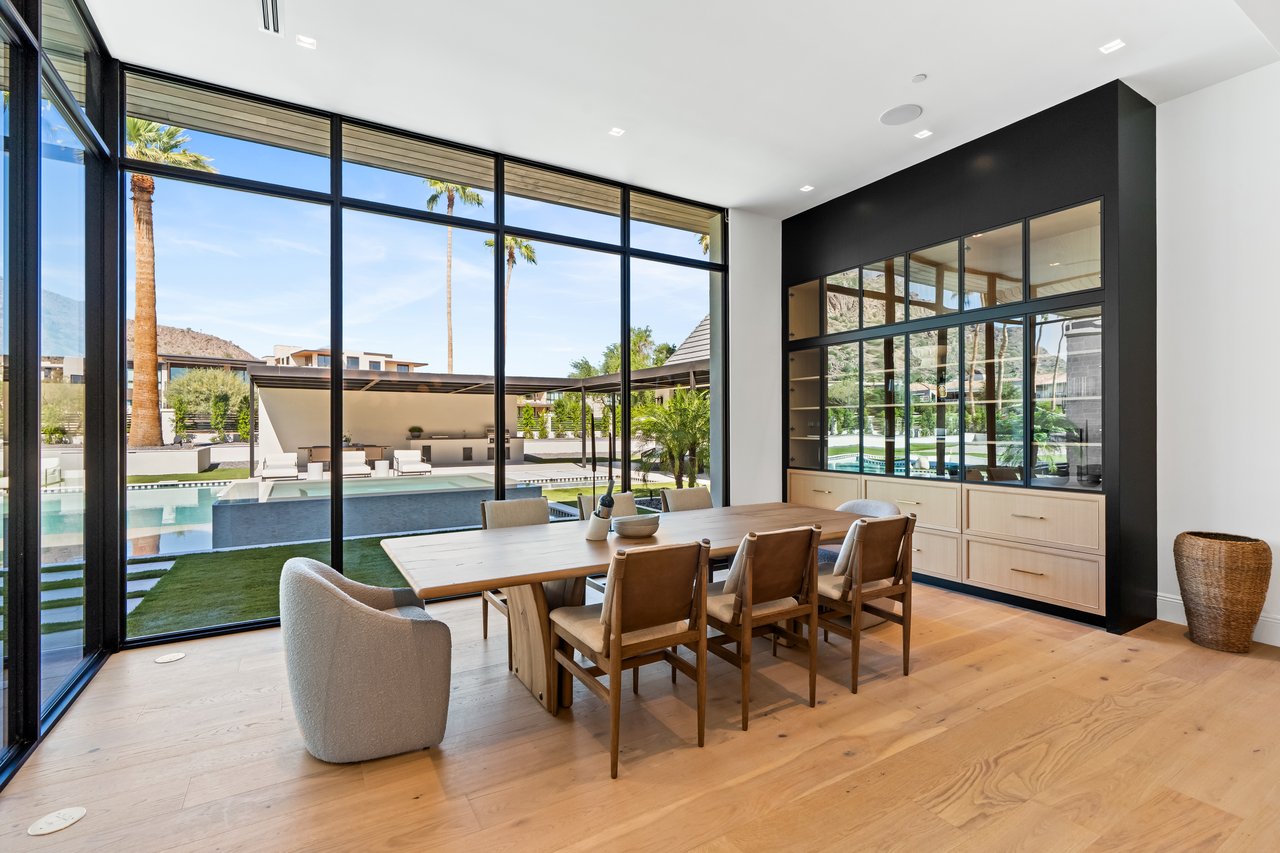 6230 E HILLCREST BLVD