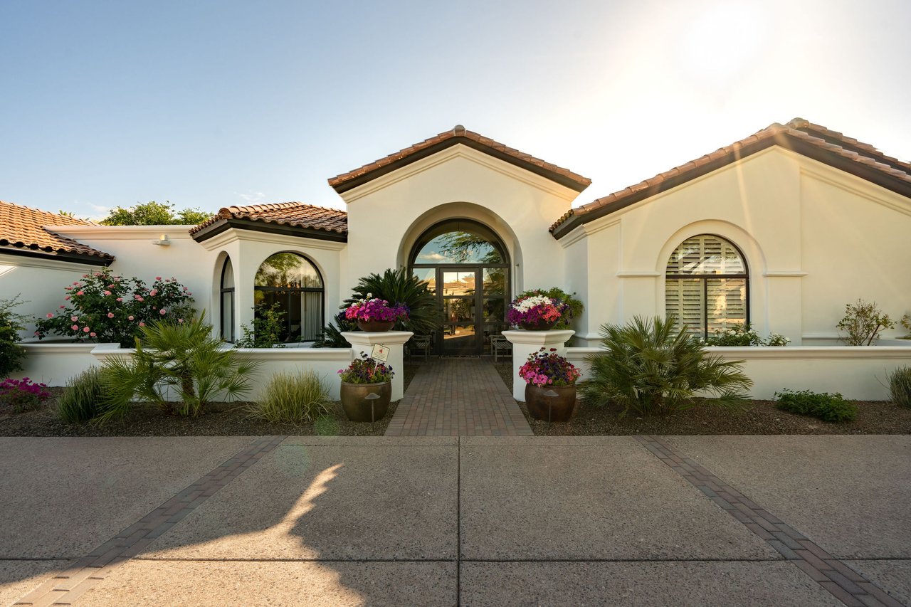 7115 E FOOTHILL Drive