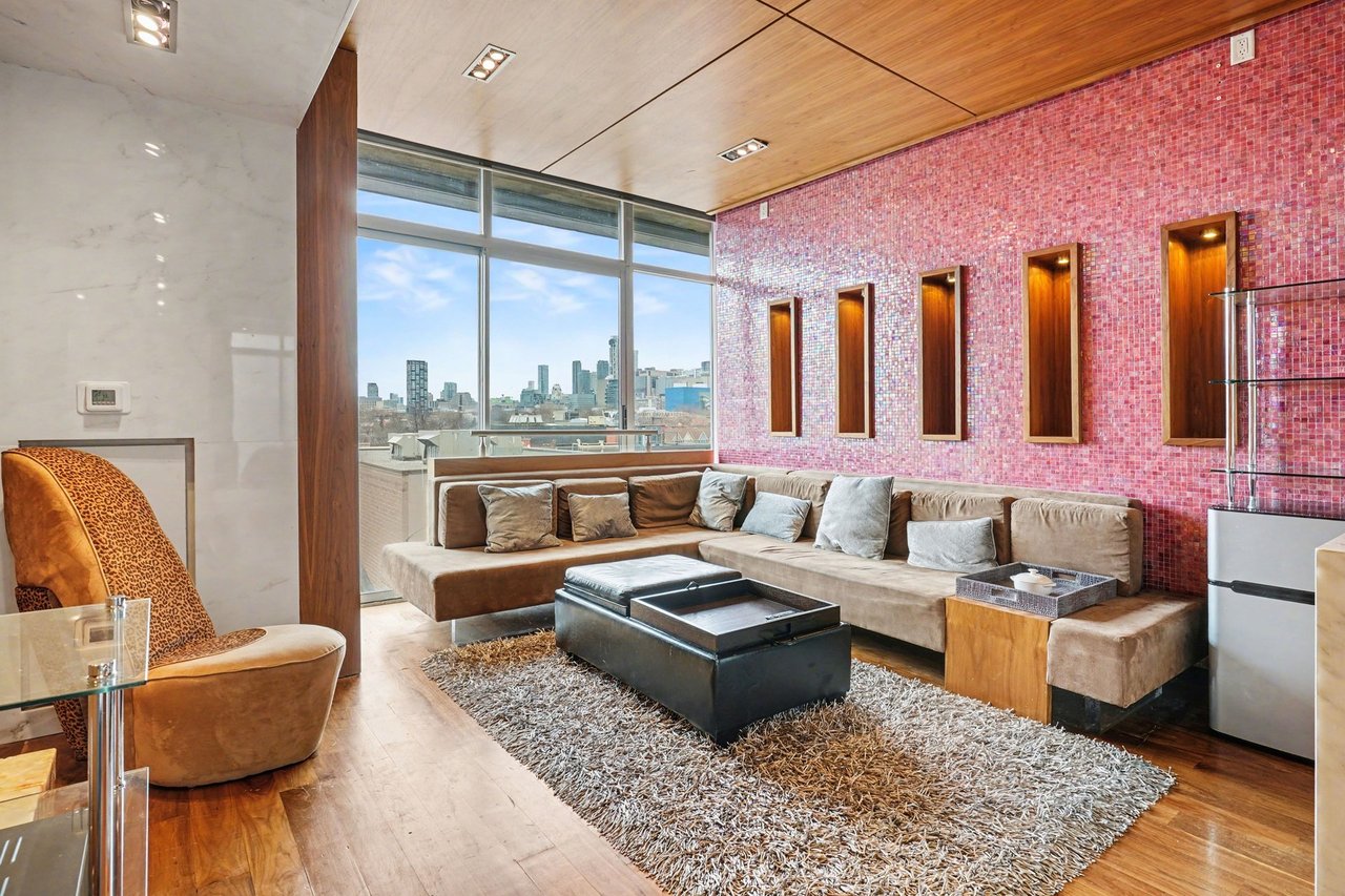 388 Richmond Street West, Suite 519