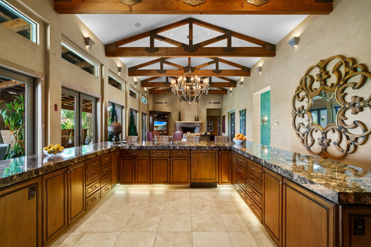 2 Nebulae Way, Rancho Mirage