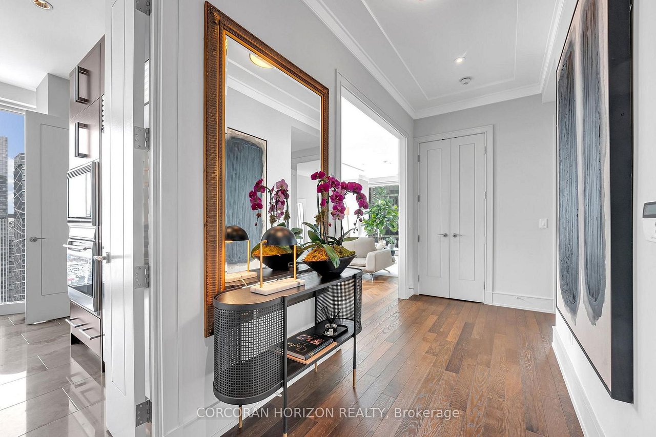 5-STAR LIVING AT THE RITZ