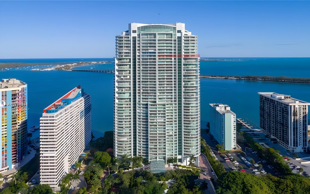 Brickell’s Santa Maria PH4302 Sold at $5,350,000