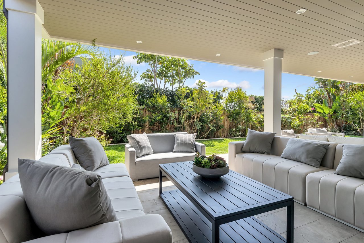448 Serra Drive