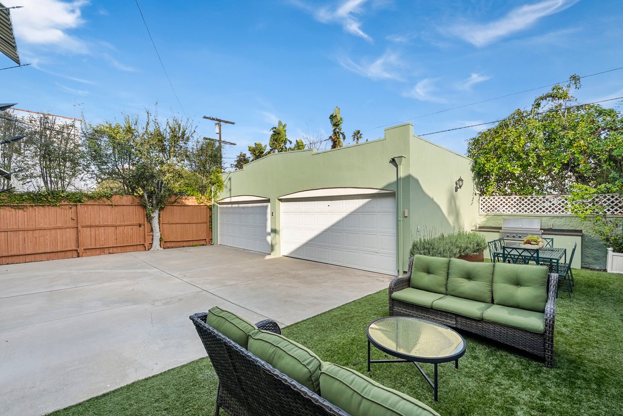 104 N Harper Ave, Beverly Grove