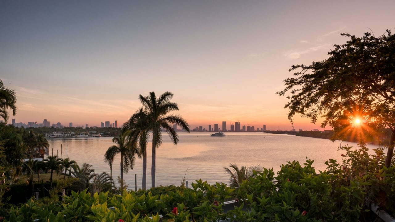 Mansion on North Bay Road Sells for $24.750M