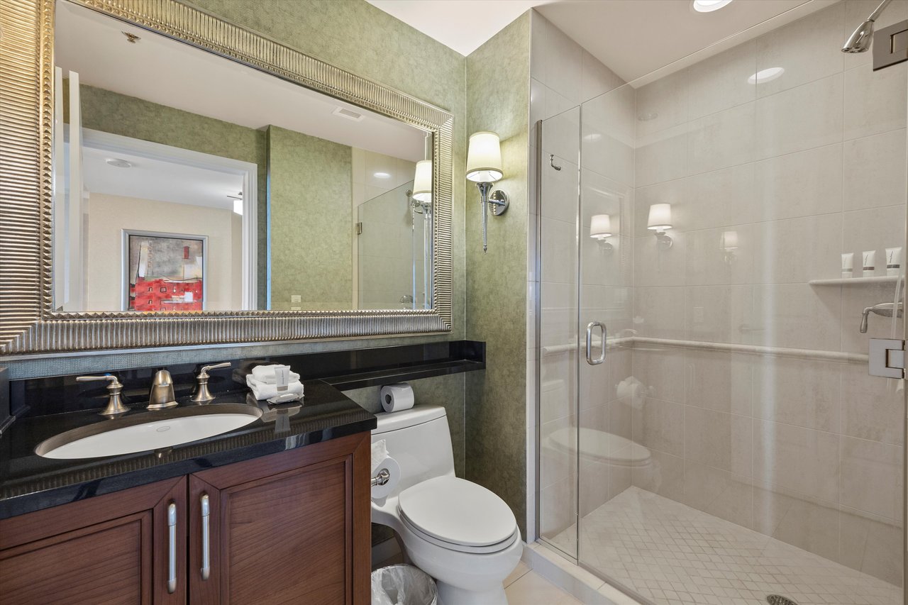 125 East Harmon Avenue 3520