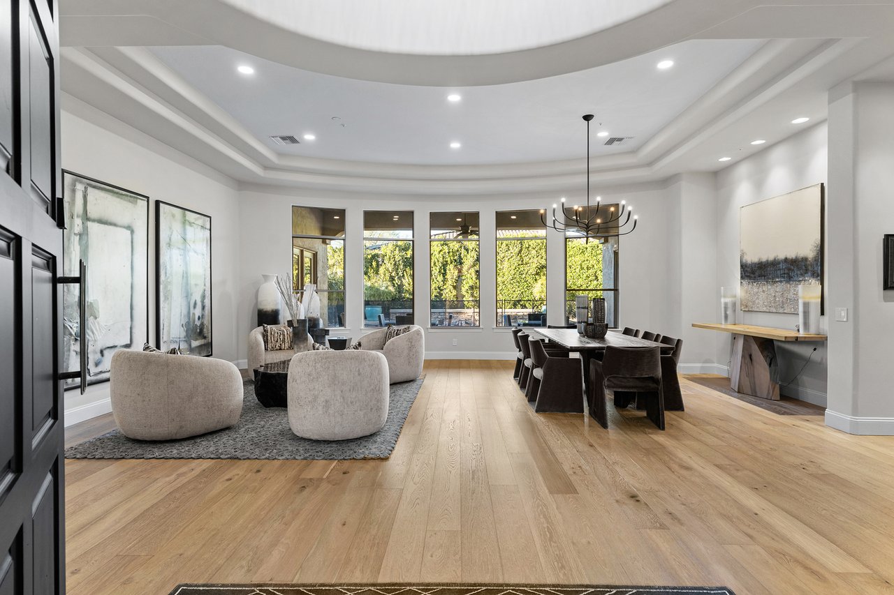 8832 E WETHERSFIELD Road