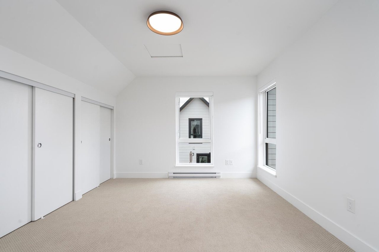 119-1306 Laval Square