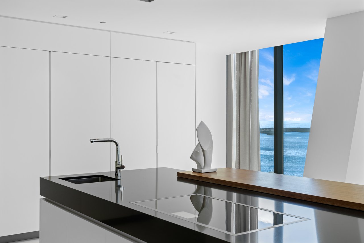 One Thousand Museum Lower Penthouse 4901