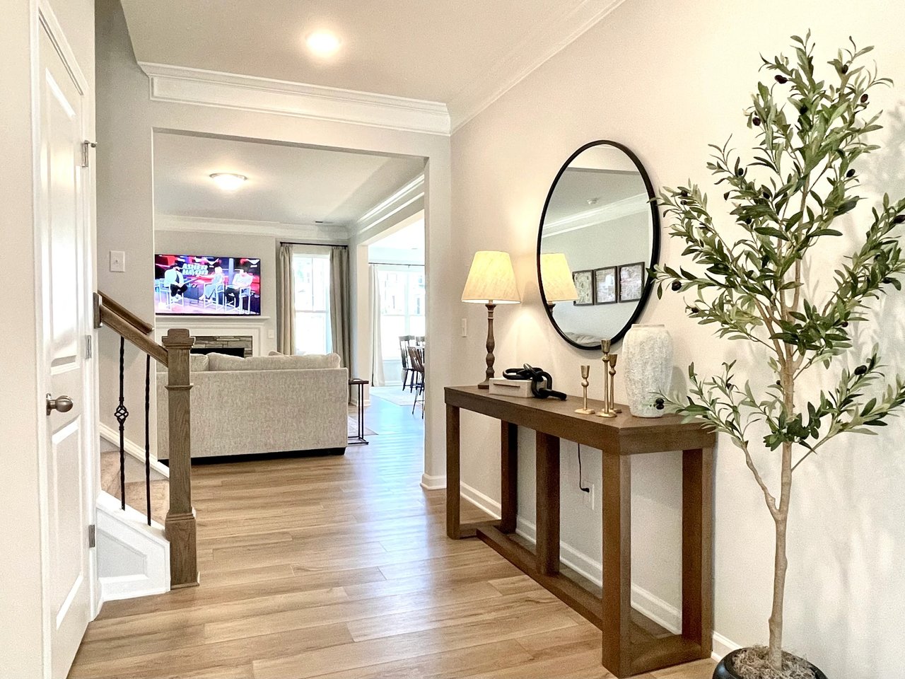 SOLD- Discover Modern Elegance: Move-In Ready Gem at 552 Bartoli Ct., Simpsonville SC – Offered by David Locke of Locke and Key Associates