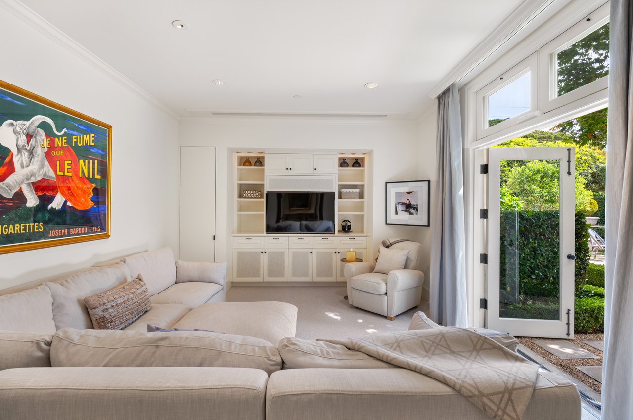 Unparalleled Design on the Belvedere Lagoon