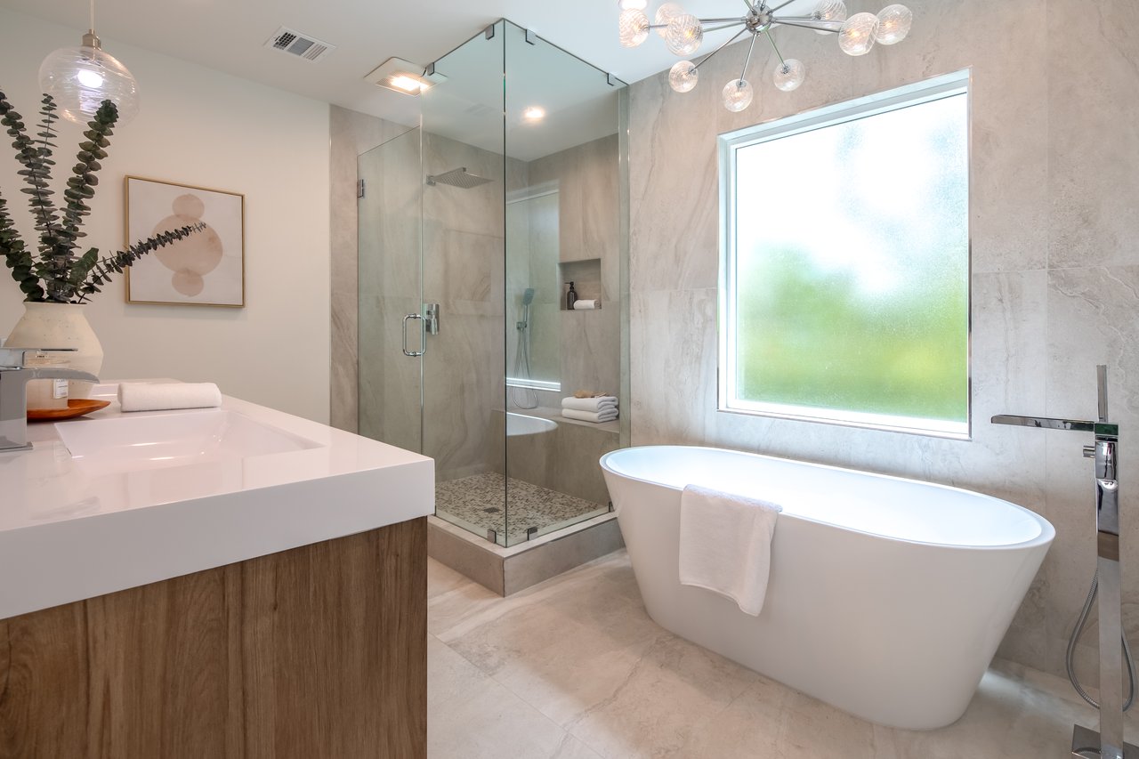 1363 S Curson Ave, Wilshire Vista