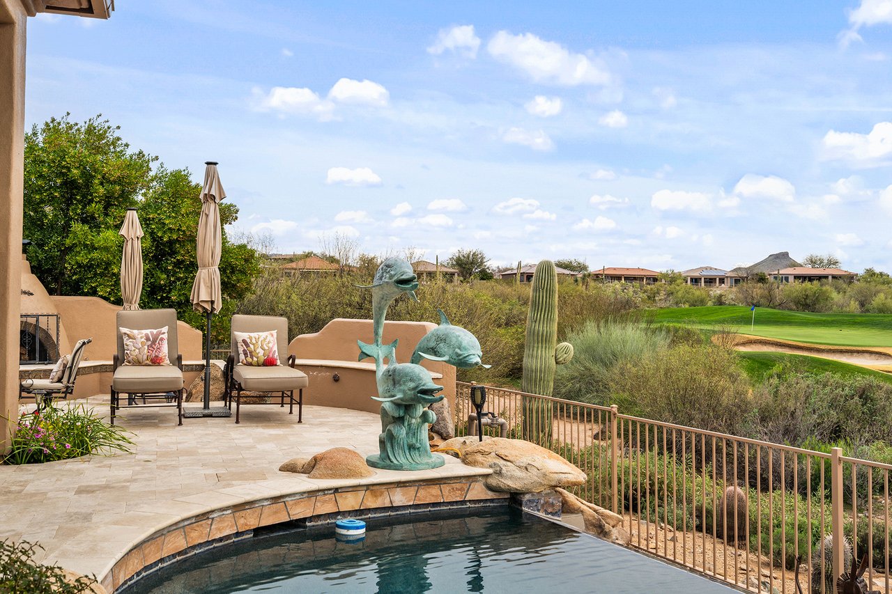 9657 E PEREGRINE Place