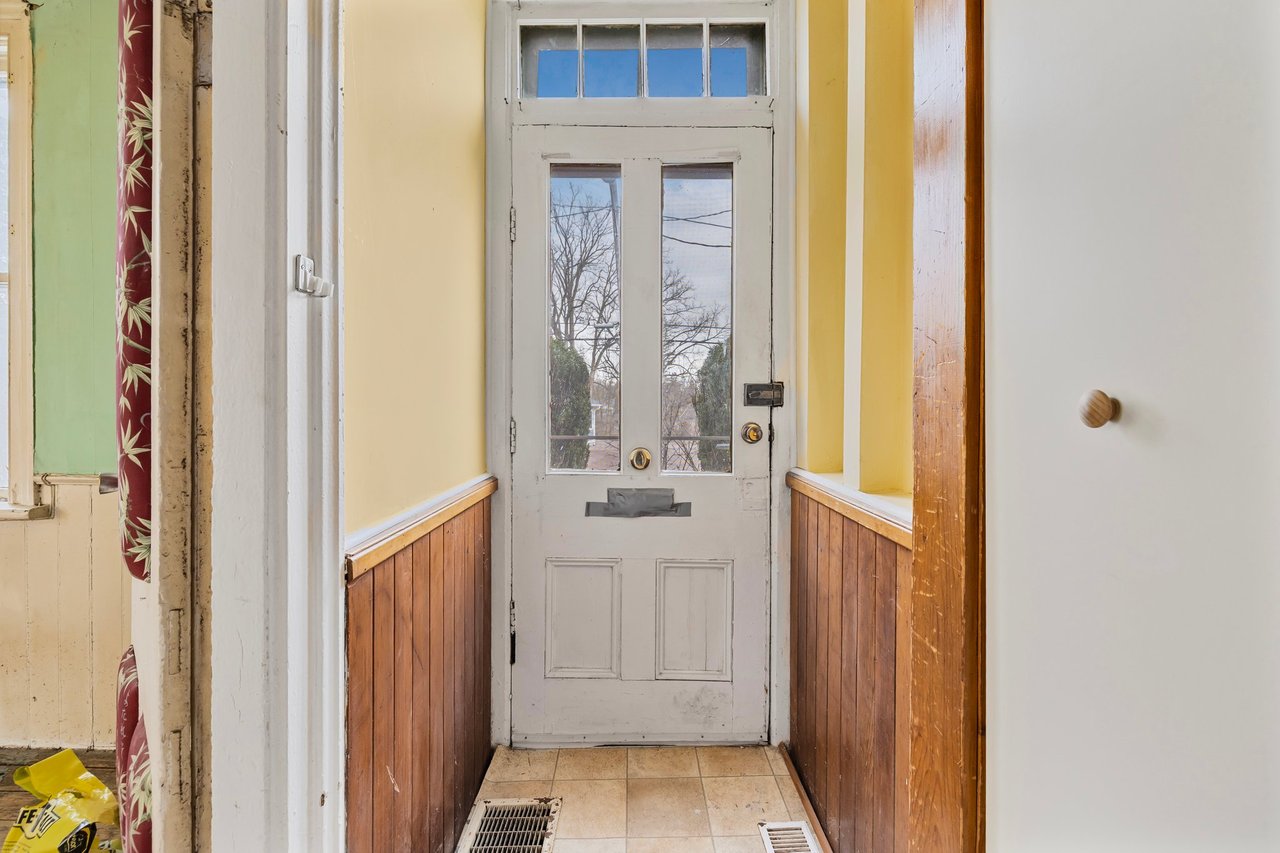 410 Eagle Street, Newmarket, ON L3Y 1K6