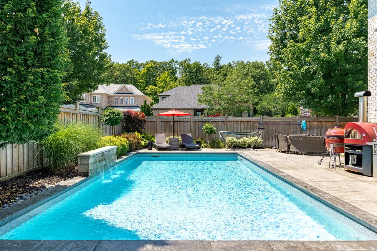 2151 Bingley Cres