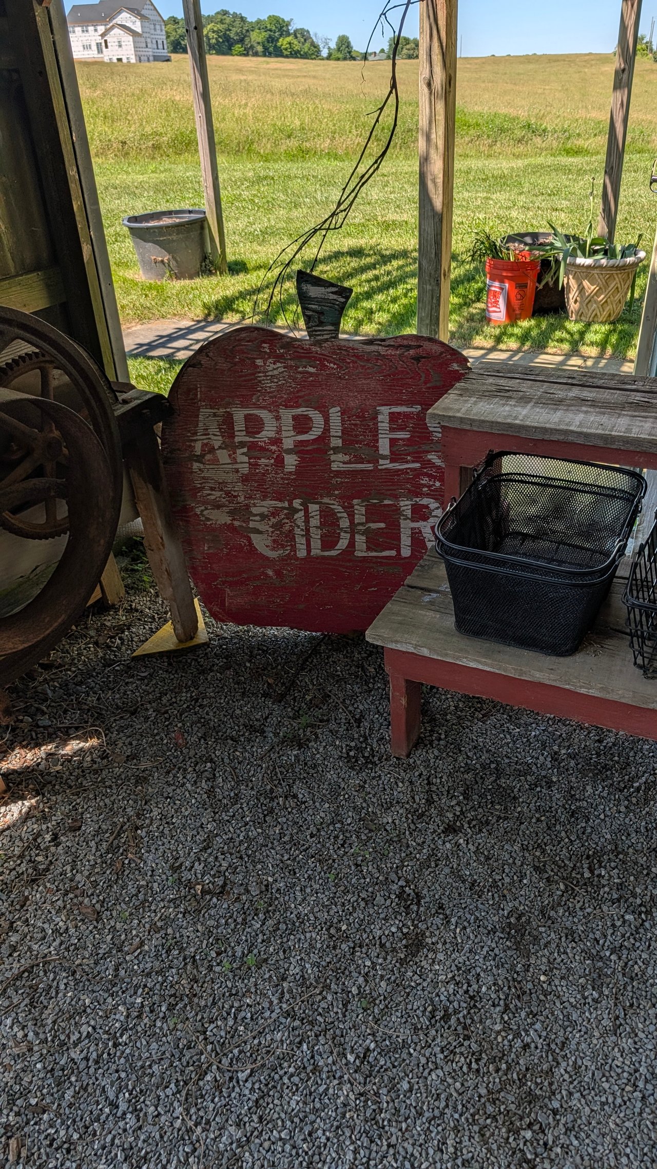 Potomac Vegetable Farms, The Purcellville Stand