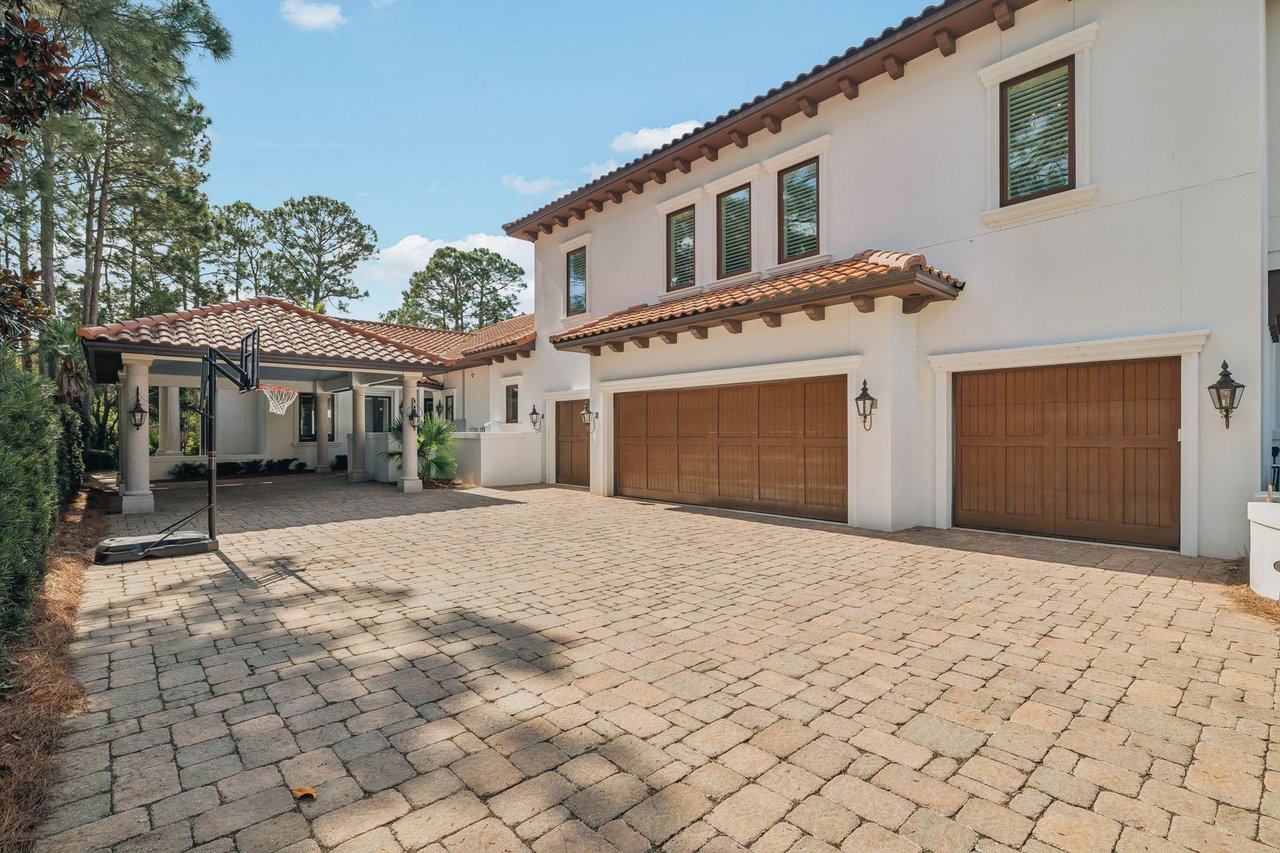 3610 Burnt Pine Lane