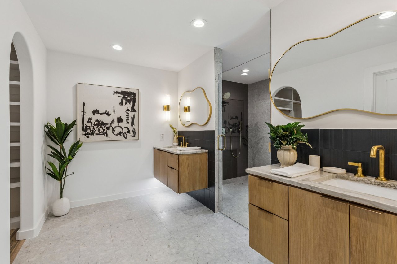 Available now  | 4216 Rickover 