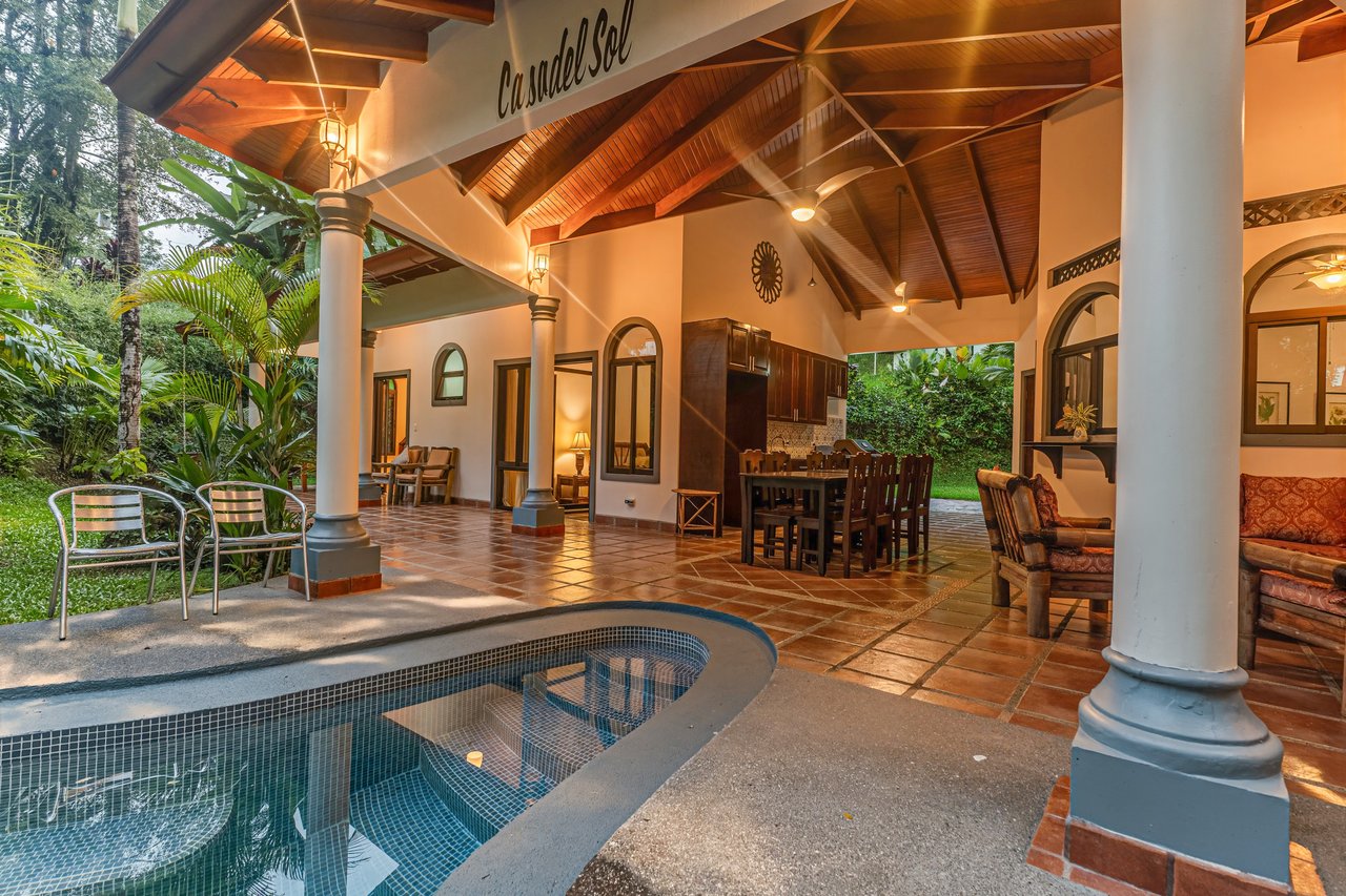 Ojochal Tropical Retreat | 4 Ensuite Bedrooms, Pool & Outdoor Living