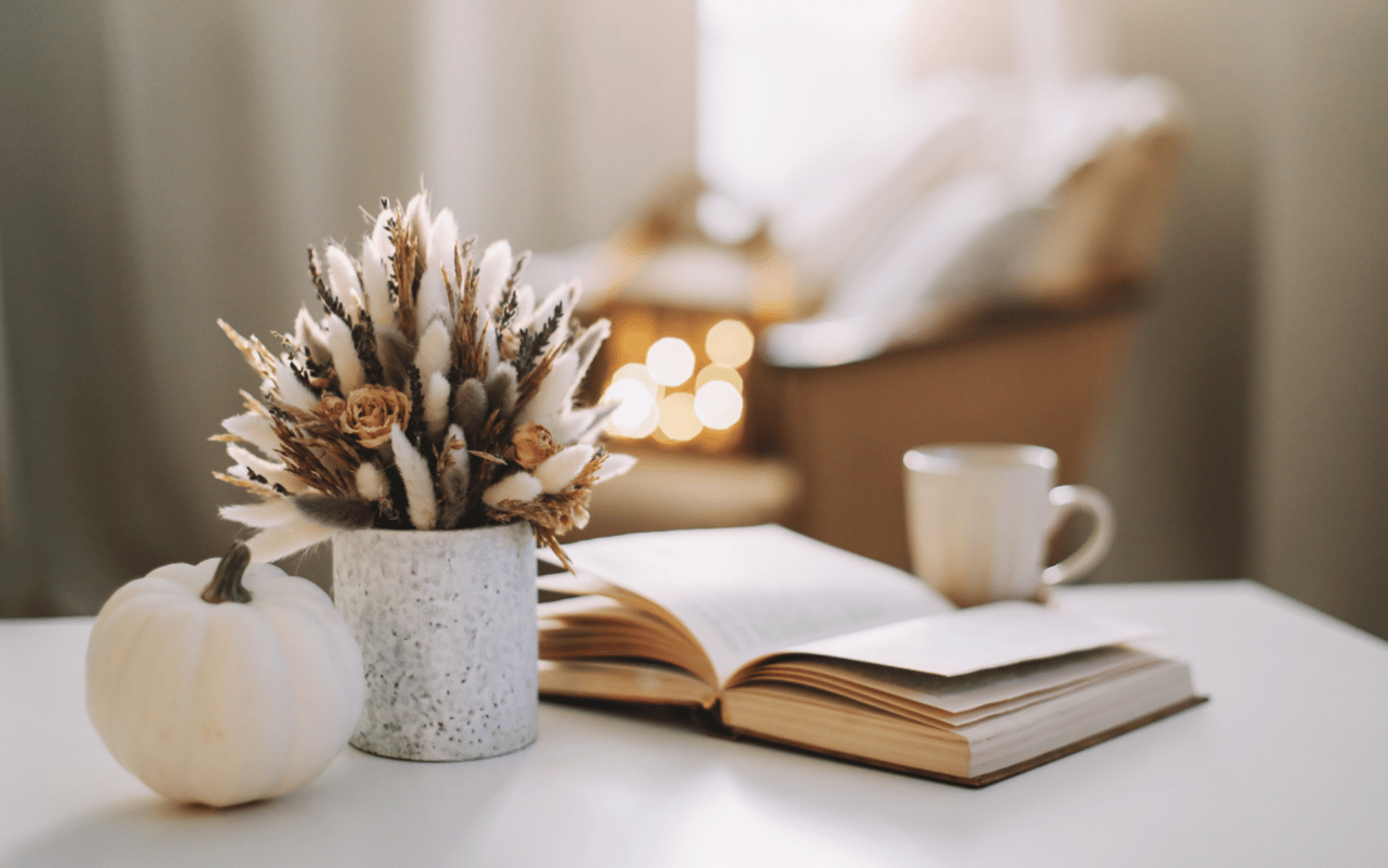 Thanksgiving Decor Tips to Match Your Home's Signature Style