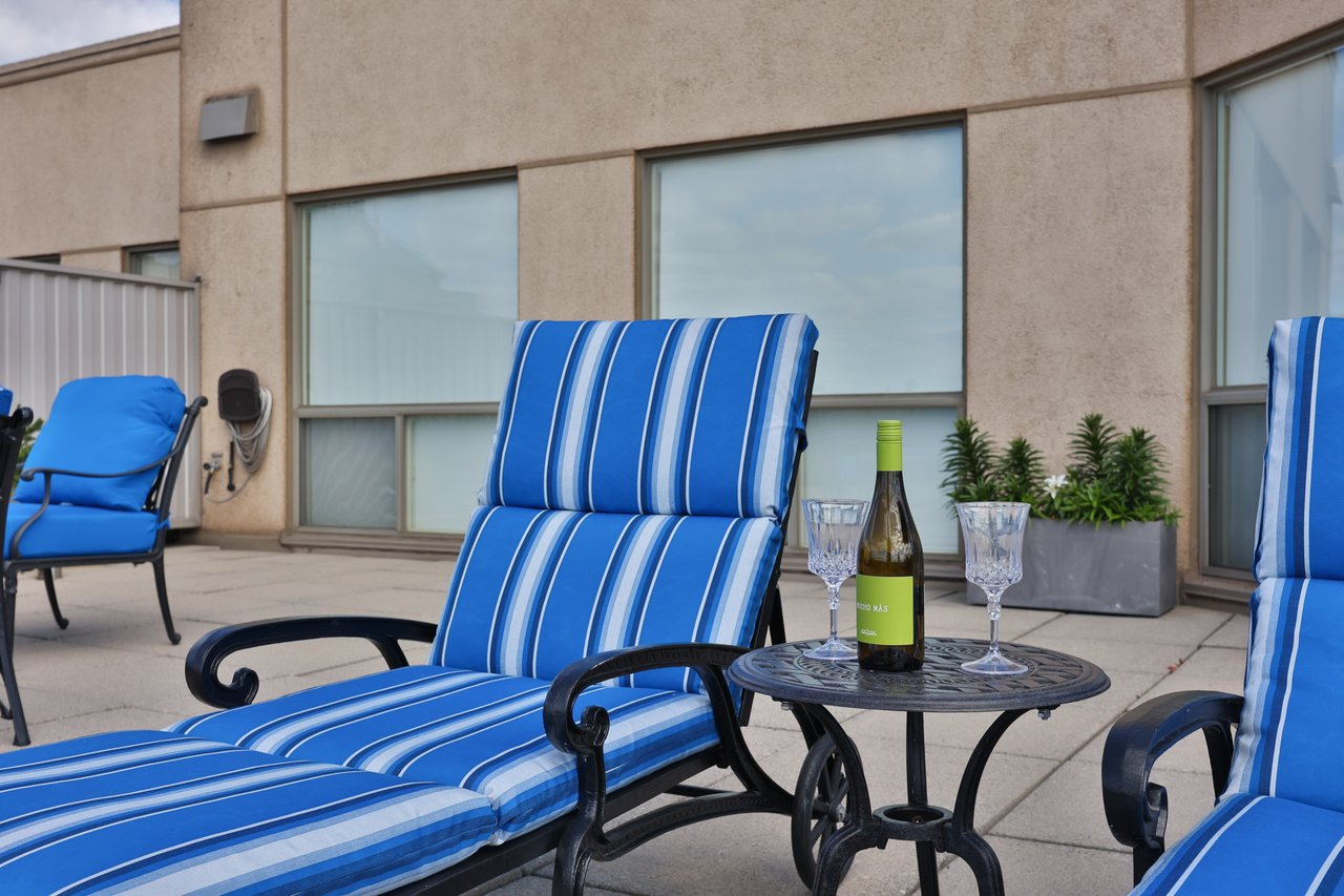 801-2511 Lakeshore Rd W, Oakville