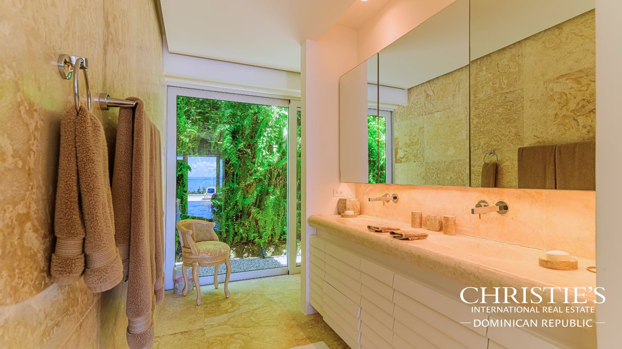 Luxury Ocean View Villa in the Puerto Bahía Resort Community