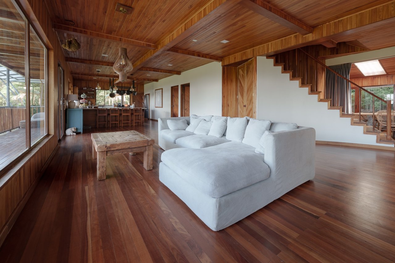 Eco Luxury Estate in Monteverde with Panoramic Gulf Views & Flat Land