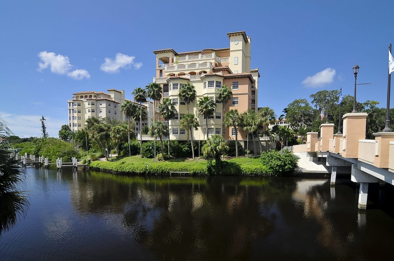 1921 Monte Carlo Dr #701