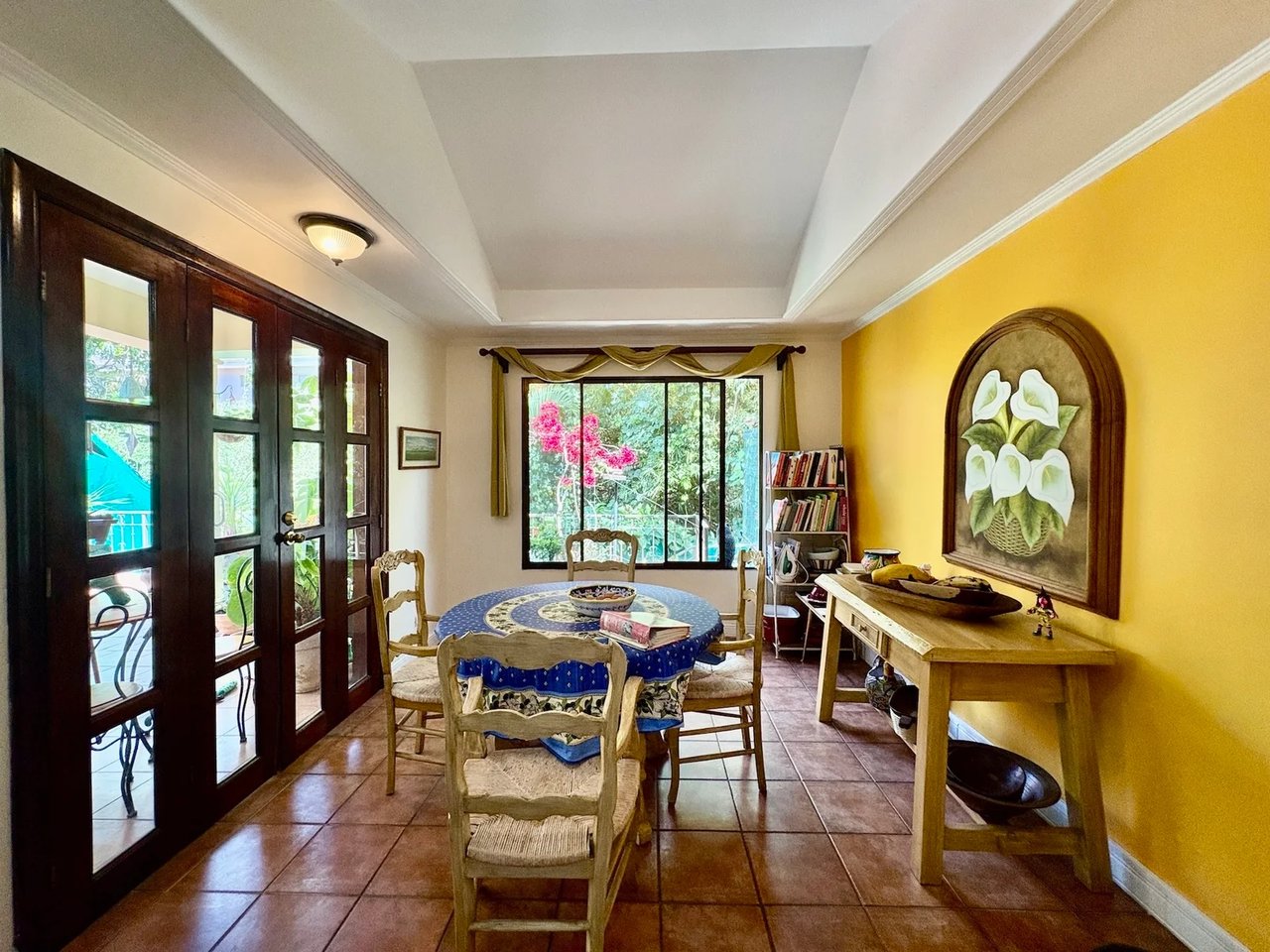Remodeled Family Terrace Home, Escazu, San Jose